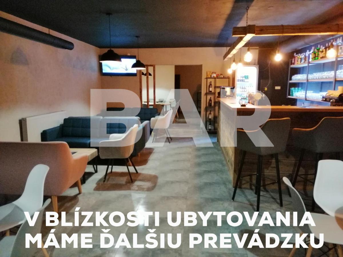 Pizzeria Viktoria Hotell Chlebnice Eksteriør bilde